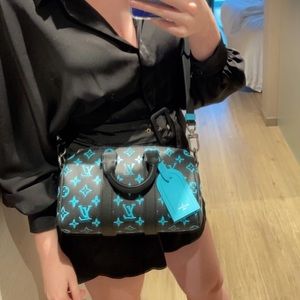 2023 Louis Vuitton monogram speedy limited addition NEW with receipt!